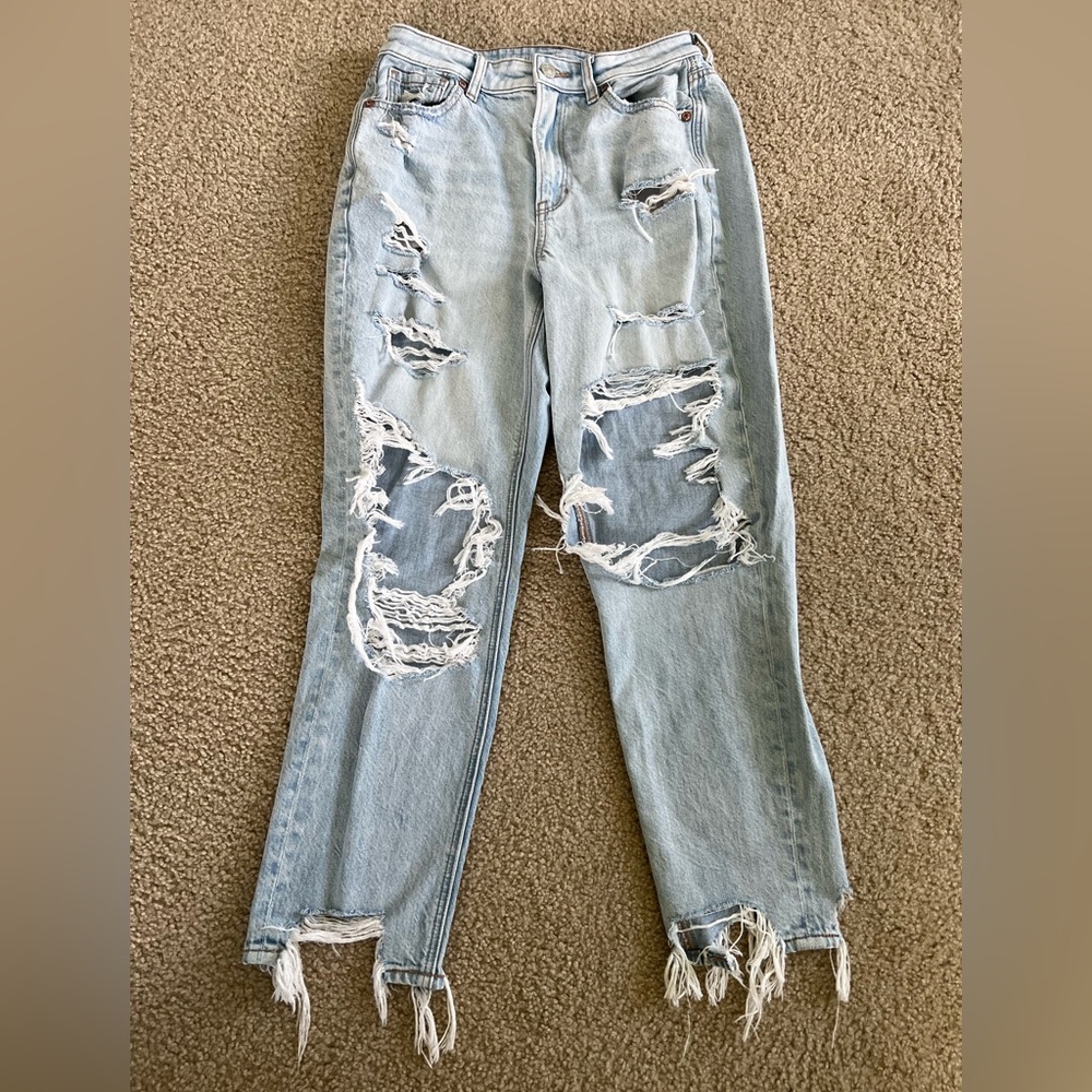 American Eagle Ripped Mom Jeans